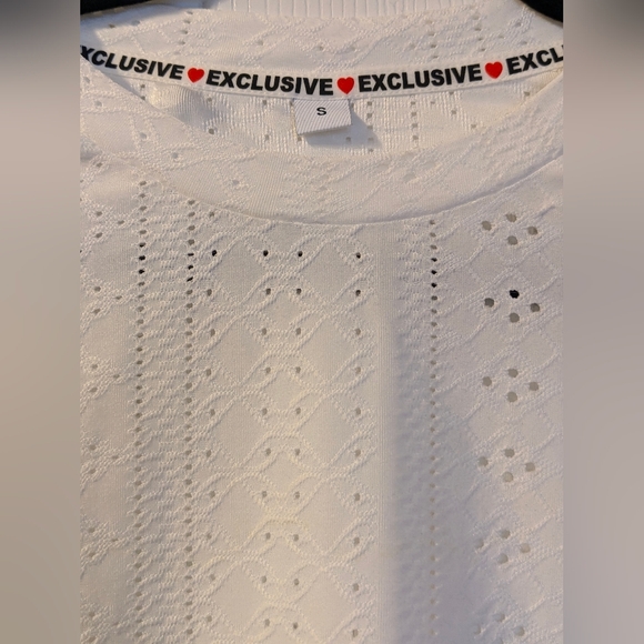 Tops - White Eyelet Knit Top T-shirt (New No Tag) Cottagecore, Pattern